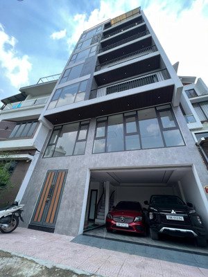 siêu phẩm long biên view hồ 60m 8 tầng thang máy gara ô tô mặt tiền khủng