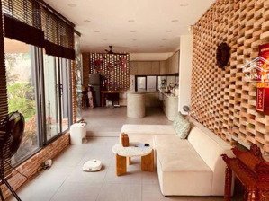 nhà 3 tầng đẹp lung linh ngay gần mặt tiền đặng văn bi, ga metro thủ đức, hẻm 7m, hoàn công chuẩn.