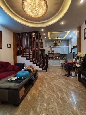 bán nhà phố tây sơn đống đa 50m 5 tầng mặt tiền 5m giá 10.9 tỷ