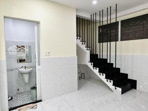 ngang lớn 67m2 mặt tiền sang, nhìn phát biết ngay chủ có gu, trần quang diệu 3pn