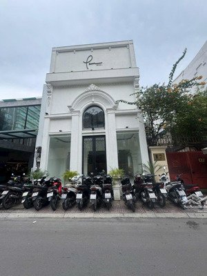 nhà mt nguyễn thị diệu q3 - ngang 7m - 3 tầng chính chủ cho thuê - giá tốt - nhà mới