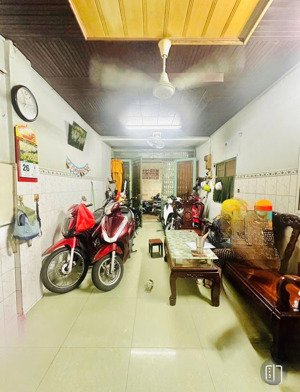 cực rẻ - hẻm hơn 3m gần mt ngô gia tự q10 56m2 ngang 3m5 2 tầng chỉ có 7 tỷ 2 tl