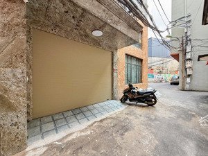 nhà cầu giấy 60m2*7 tầng, ngõ thông 2 đầu, ô tô 7 chỗ vào nhà, thang máy, kinh doanh đẳng cấp 22 tỷ