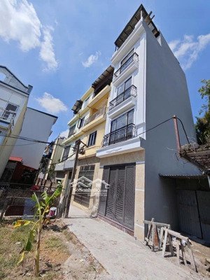 bán nhà mới xây 5 tầng tại cổ điển b gần trung tâm thanh trì, hà nội