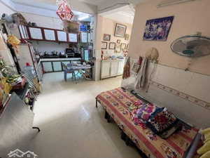 nhỉnh 6 tỷ nhà đẹp 4 tầng gần mặt tiền quận 7 dt 6x15m, 4 pn