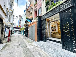 bán nhà trung tâm phú nhuận, 4 tầng, 5 phòng ngủ, cách hoàng văn thụ chỉ 10m, giá dưới 15 tỷ.