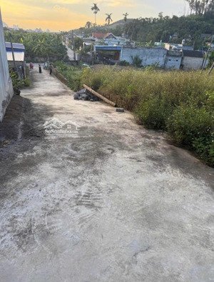 bán đất to cho anh em xẻ thịt diện tích 436m2 mặt tiền 4m, ngõ rộng 2m, giá chỉ 5,2 tỉ