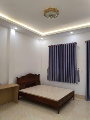 thuê nhà mới 90% đường nguyễn thị tinh, full đồ, vừa ở vừa kinh doanh được