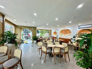 cho thuê tòa nhà mặt phố vũ phạm hàm 120m2 x 5 tầng, mặt tiền 6m, vị trí đắc địa trung tâm cầu giấy