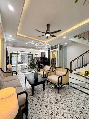 nhà đẹp 5 tầng- 4pn- đường hoàng hoa thám bình giã- gần ga t3, ( 5.5 x 9m), giá chỉ 7.8 tỷ tl