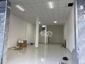 cho thuê mặt bằng cấp 4 mặt tiền đường hải phòng
giá thuê: 35 triệu/tháng
-diện tích: 120m (