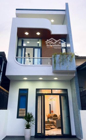 bán căn nhà 1 trệt 1 lầu cách vạn phúc 30p đi xe