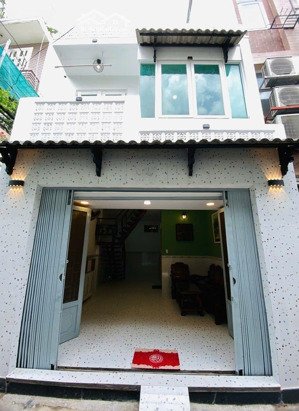 3,95 tỷ- nhà đẹp giá tốt lê trọng tấn-ngay trường đh-31m 2 tâm-gần trường chinh,tân sơn nhì