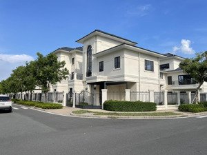 chính chủ bán gấp villa đơn lập pháp 3 mặt thoáng 347m2 giá 29.5 tỷ rẻ hơn thị trường 5 tỷ.