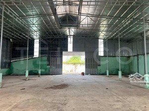 cho thuê kho 2.500 m2 gần khu công nghiệp trà nóc 60 triệu