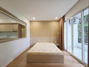 ra mắt căn studio ban công ngay sau lưng mega market - full nội thất new seal