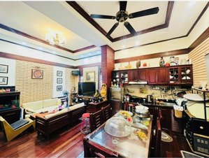 bán nhà ngõ 34 văn cao 39m2 4 tầng - 4 ngủ - giá 8 tỷ - cách ô tô 16m - cách mặt phố văn cao 40m