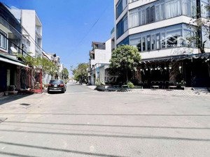 nhà vị trí vàng đường ô tô thông gần hoàng diệu 2 - 128m2(ngang 6.4m) - được xây mới 1t4l + tum