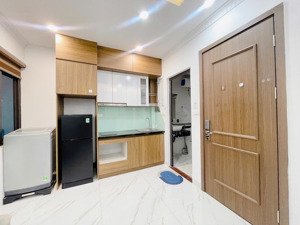 chính chủ cho thuê ccmn đủ đồ, thoáng mát tại phố kim mã, ba đình giá chỉ 5tr7/1th ở luôn