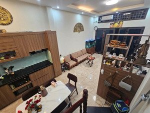 bán nhà riêng , oto tránh - thái hà, 15 tỷ , 30m2 x mt 4m - đống đa