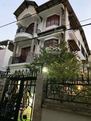 bán nhà trần thái tông, cầu giấy, biệt thự sân vườn, không gian sống lý tưởng, 230m2, 32,1 tỷ