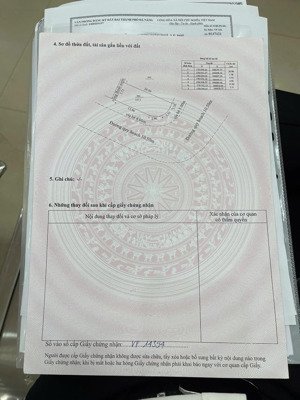 lô góc lòng đường 10.5m ( vỉa hè 4m và 5m) diện tích: 147.3m2 ngang 7.71m hướng chính đông