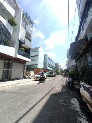 hxh thông tân sơn nhì,âu cơ - tân phú - 4m x 12m vuông a4 - nhỉnh 5đ