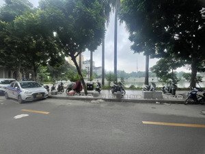 nhà cấp 4 - hồ ba mẫu - 22m2 - lô góc - cách 1 nhà đường ô tô tránh