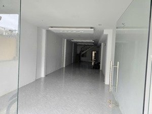 bán nhà 2 tầng mặt tiền đường ngô gia tự, phước tiến, nha trang, khánh hòa.