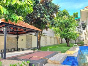 chỉ 143 triệu \tháng cho thuê biệt thự sân vườn diện tích lên tới 900 m2 kinh doanh đa ngành nghề