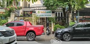 văn phòng dt 25m2 ngay khu biệt thự khu chu văn an bình thạnh