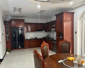 bán bt góc 2 mặt tiền siêu hot tại cityland garden hills, giá chỉ 52 tỷ, nhà có sẵn thang máy