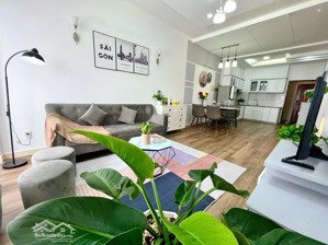 bán căn hộ chung cư sky garden 2, diện tích 71m2, tầng cao, 02pn, giá 4.860 tỷ, nhà đẹp.