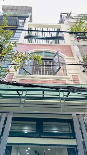 Bán nhà mới Hoàng Văn Thụ - DT 37m2 - 1 trệt 2 lầu - giá 6 tỷ