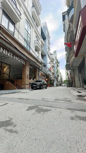 39tỷ bán nhà 100m, 9 tầng thang máy, mặt tiền 5,5m - trung tâm q đống đa - ô tô tránh - kinh doanh