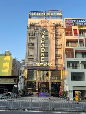 karaoke newyork 118 tỷ_2 mặt tiền 452 dương quảng hàm, p6, (dt: 12x50m), hầm+8 tầng, 40p cao cấp