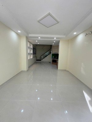 nhà hẻm xe tải đặng thùy trâm - mới trệt 1 lầu - 4x20m - 2pn - sân xe - 15 triệu