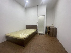 cho thuê chdv - có máy lạnh - gần ga metro an phú