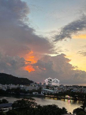 bán căn hộ 1 phòng ngủ chung cư osc võ thị sáu vũng tàu giá 2tỷ360. lh 