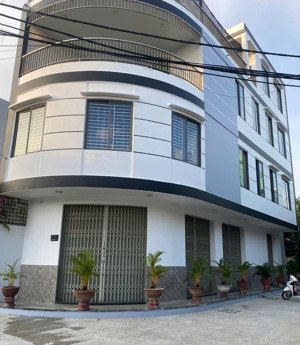 bán nhà lô góc 3,5 tầng đường thanh nghị và mộc bài 8, hòa minh, 9.7 tỷ