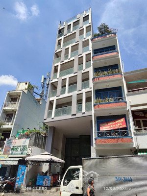 hạ giá,chủ cần bán nhanh toà nhà mặt tiền đường cô bắc p.cô giang quận 1.dt:7x38m2 giá 119 tỷ chốt.