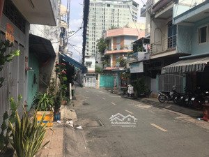 hẻm 10m thông có lề phan anh 4.3x25m giá 8.9 tỷ gần chợ lh 