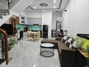 bán nhà giá siêu hời! vị trí cực đẹp nằm gần chợ thạnh xuân q12, dt 70m2 3p ngủ 2p wc