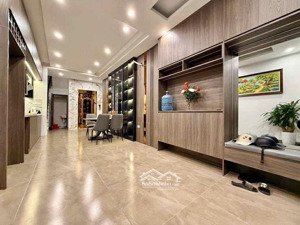 8 tỷ thang máy phố thanh nhàn, 2 thoáng trước sau, nhà đẹp full nội thất gần bách kinh xây 45m x5t