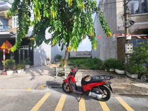 đất mặt đường lái thiêu 23 sau lưng golf sông bé cách chợ lái thiêu 2p, 70m2/2ty540 công chứng shr