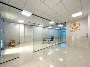 tầng trệt 7x20m ngăn 3 phòng vạn phúc, có máy lạnh, hầm xe, lối đi riêng. giá 15.5 triệu