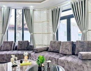 ngay kinh dương vương 4 tầng 4x18m full nội thất hiện đại. chỉ nhỉn 6 tỷ