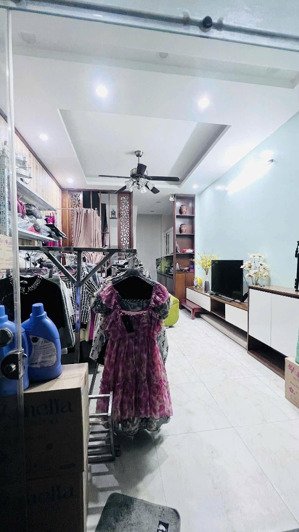 cho thuê nr 4pn, 4wc, 30.5m2, giá 28 triệu tại hạ đình, thanh xuân, hà nội