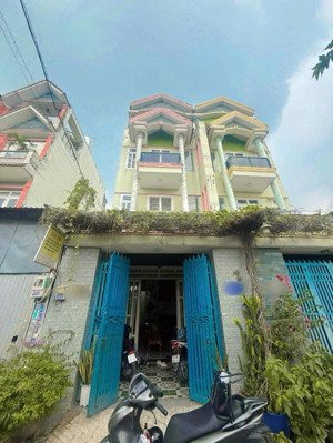 nhà đẹp giá tốt 4 tầng btct đường nhựa 7m thông xe hơi chỉ 6,350 tỷ