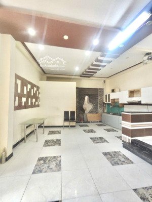 nhà 4 tầng lê văn duyệt giáp quận 1
bình thạnh chỉ 7 tỷ